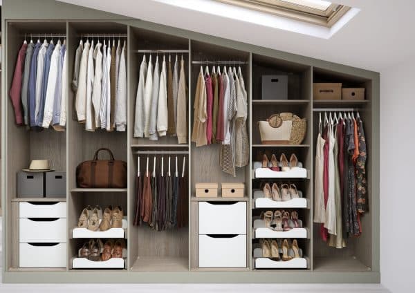 Tidy wardrobe space with Hush's fitted wardrobes