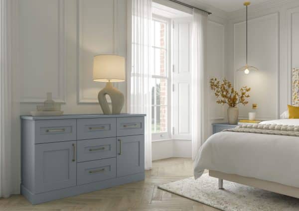 Acadia Fjord Shaker dresser with gold handles and lamp